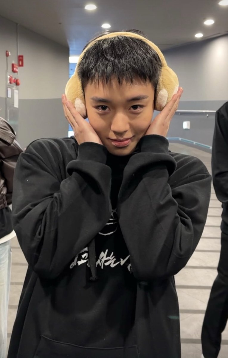 wingsarangdan's tweet photo. 이 아기원싱이 누구야!!! 🐒 https://t.co/eeVJixhABM