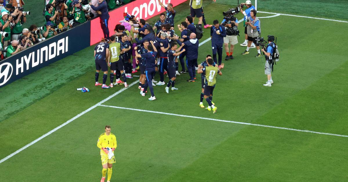wutang704's tweet photo. @FcBayern07 https://t.co/rNOMI2IY1l