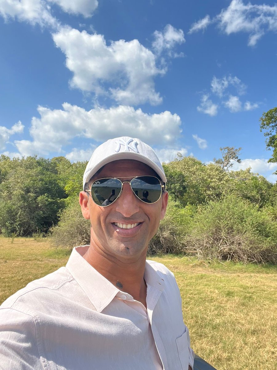ShahnawazDahani's tweet photo. LPL rest day done right.
Spent my day off getting up close with the true kings of Dambulla! 🐘 Sri Lanka’s wildlife safari is an absolute must-experience. If you haven't been here yet, you are missing out on paradise! 🌍🇱🇰#SriLanka #TravelLanka #ElephantSafari #Dambulla https://t.co/ymBipYY7PW
