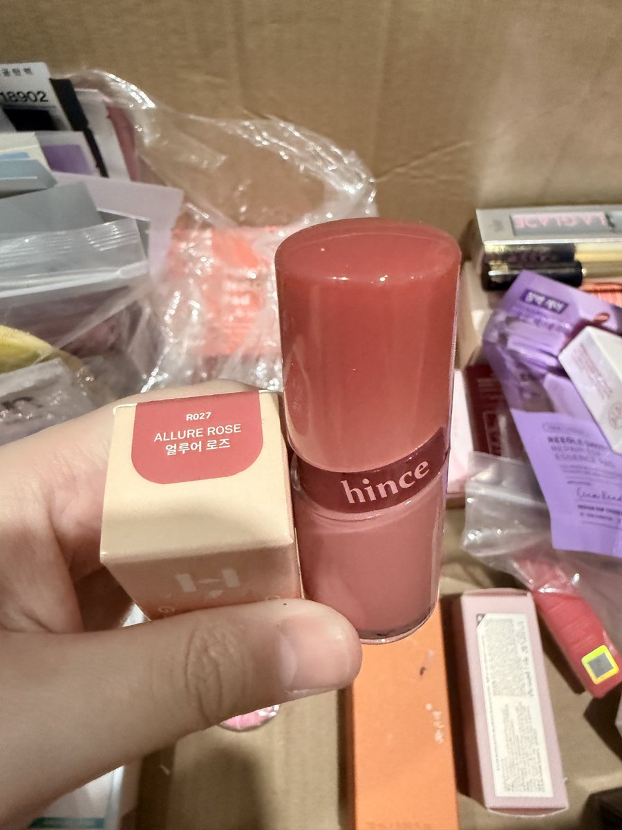 type0xx's tweet photo. Hince 180 มือ1 https://t.co/fX5z6sXIwF