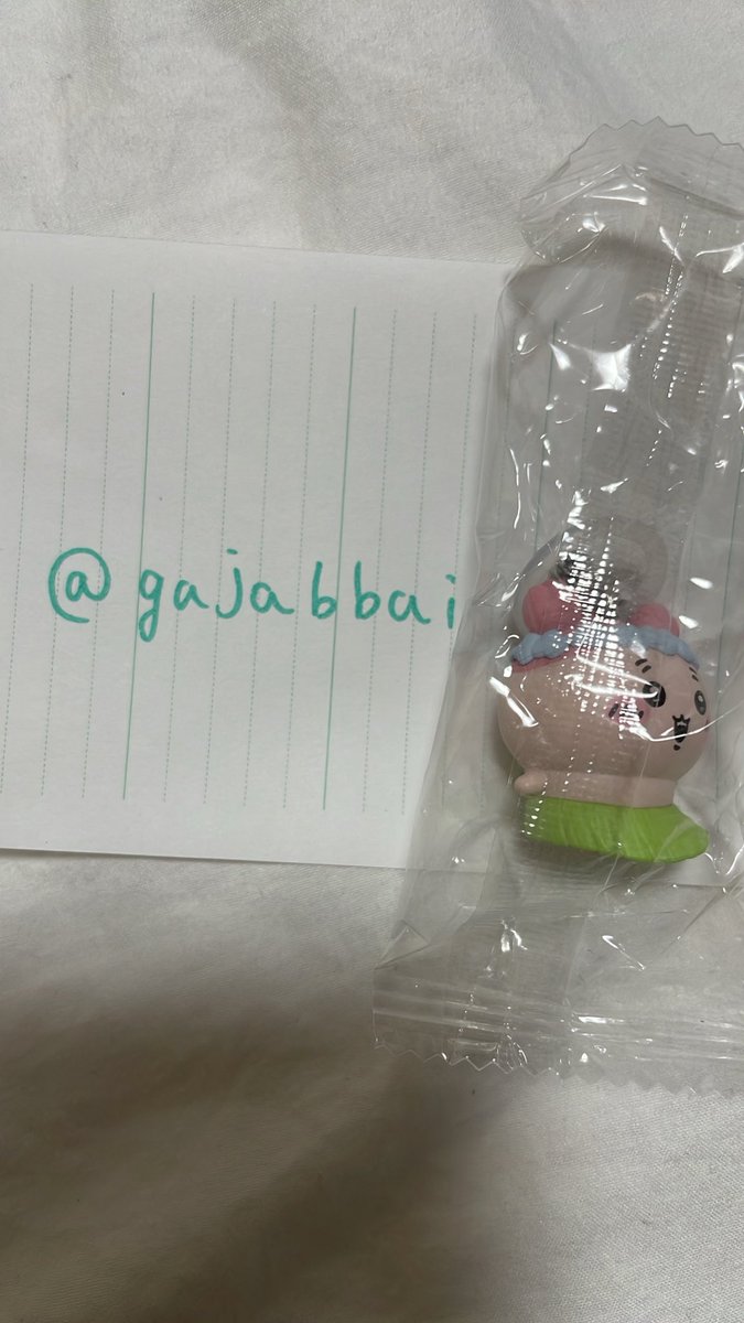 gajabbai's tweet photo. @ari9atou 検索より失礼致します🙇🏻‍♀️
当方、古本屋さん所有しております。
郵送にてちいかわと交換可能でしょうか？
ご検討よろしくお願いいたします🙇🏻‍♀️ https://t.co/V9IKuOeAAa