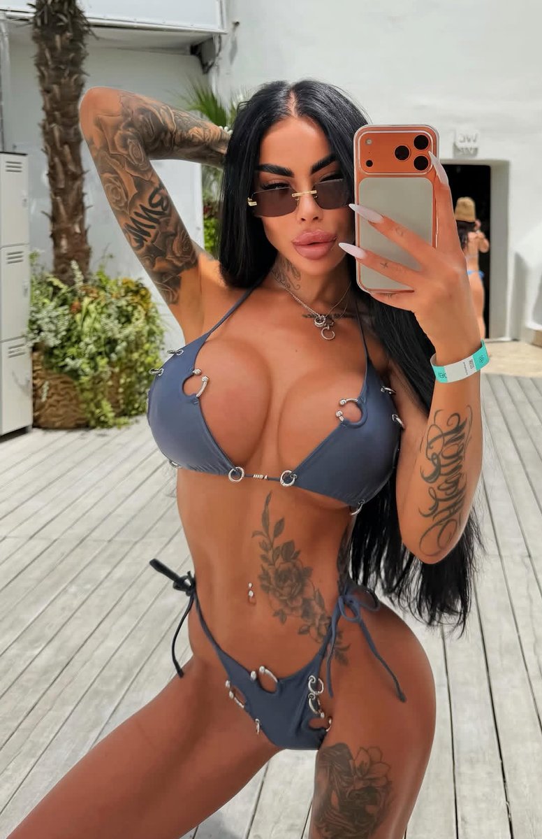 meet_angeltaty's tweet photo. Touching down in the Big Apple on July 25th! Excited to explore NYC — hit me up if you’re around for recommendations, meetups, or showing a visitor around. Let’s make it memorable! #NYC #ArrivingTomorrow #BigApple #fmty https://t.co/wy1XYKQlo5