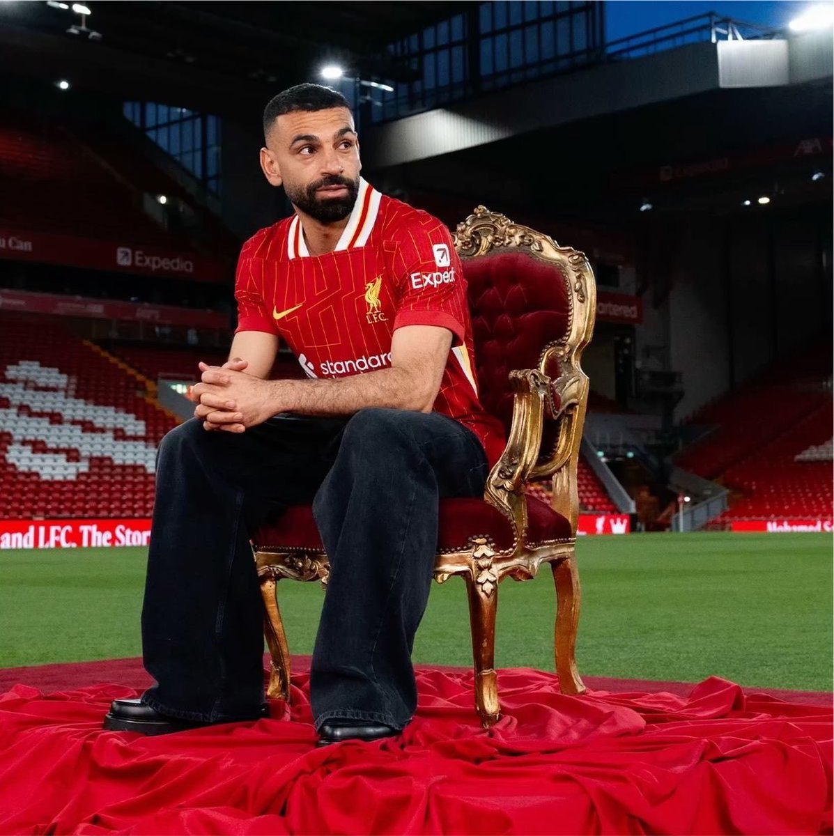 Bogazin_kartal's tweet photo. Beşiktaş ve Mohamed Salah tarafı bugün bir kez daha görüşecek.

Bugünkü görüşmeden anlaşma çıkması halinde Beşiktaş, Mohamed Salah transferini kısa süre içerisinde resmiyete dökmeyi hedefliyor.

(A Spor) https://t.co/7J9FeexhFd