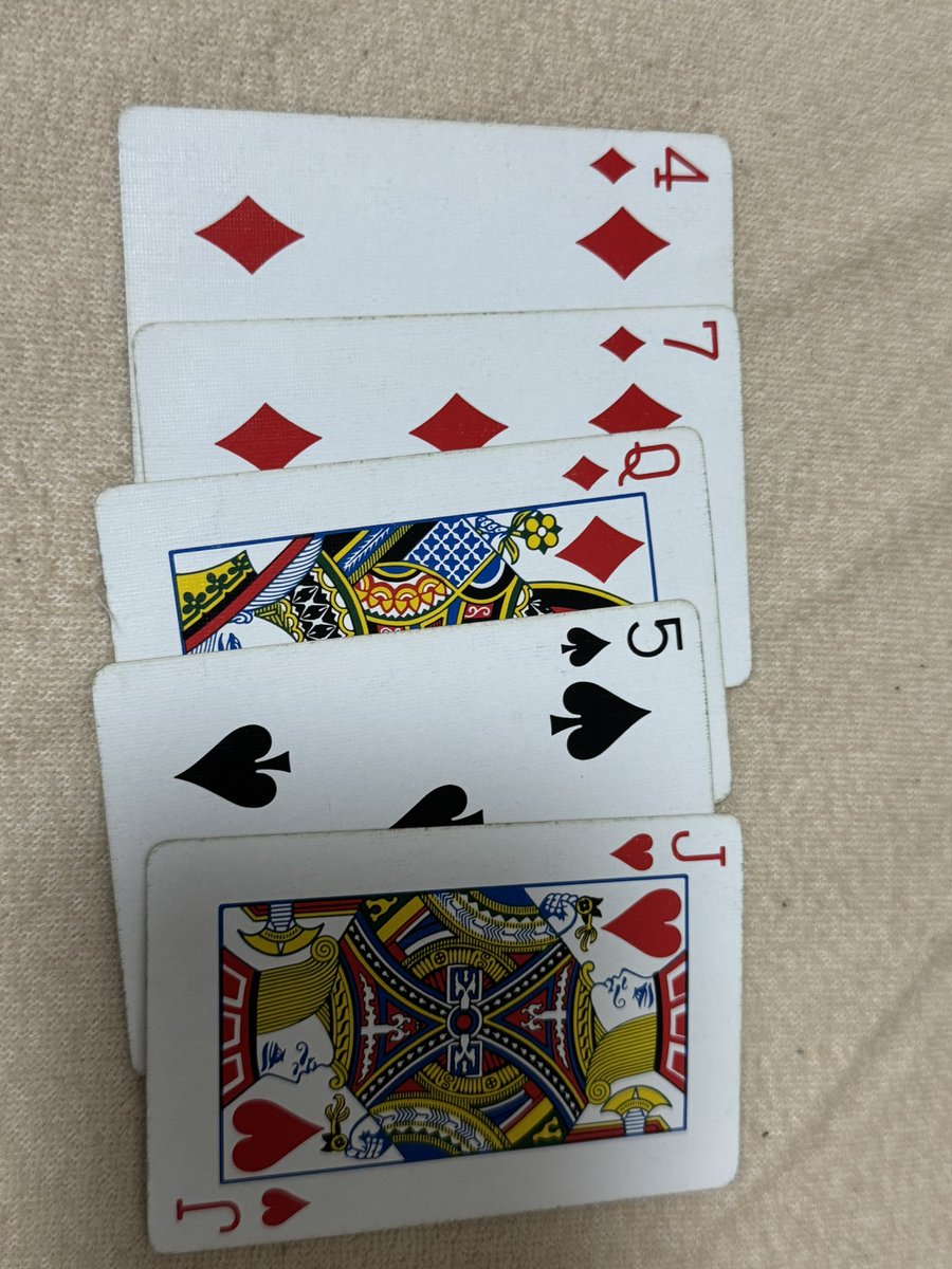shidax008's tweet photo. ストフラチャレンジ

🃏を除いた52枚のトランプをシャッフルして、上から引いた時、ストレートフラッシュが出たら勝ち
※1日4回まで

5日目【今日人類が初めて木星についたよ】 https://t.co/gWAsPJyNRR
