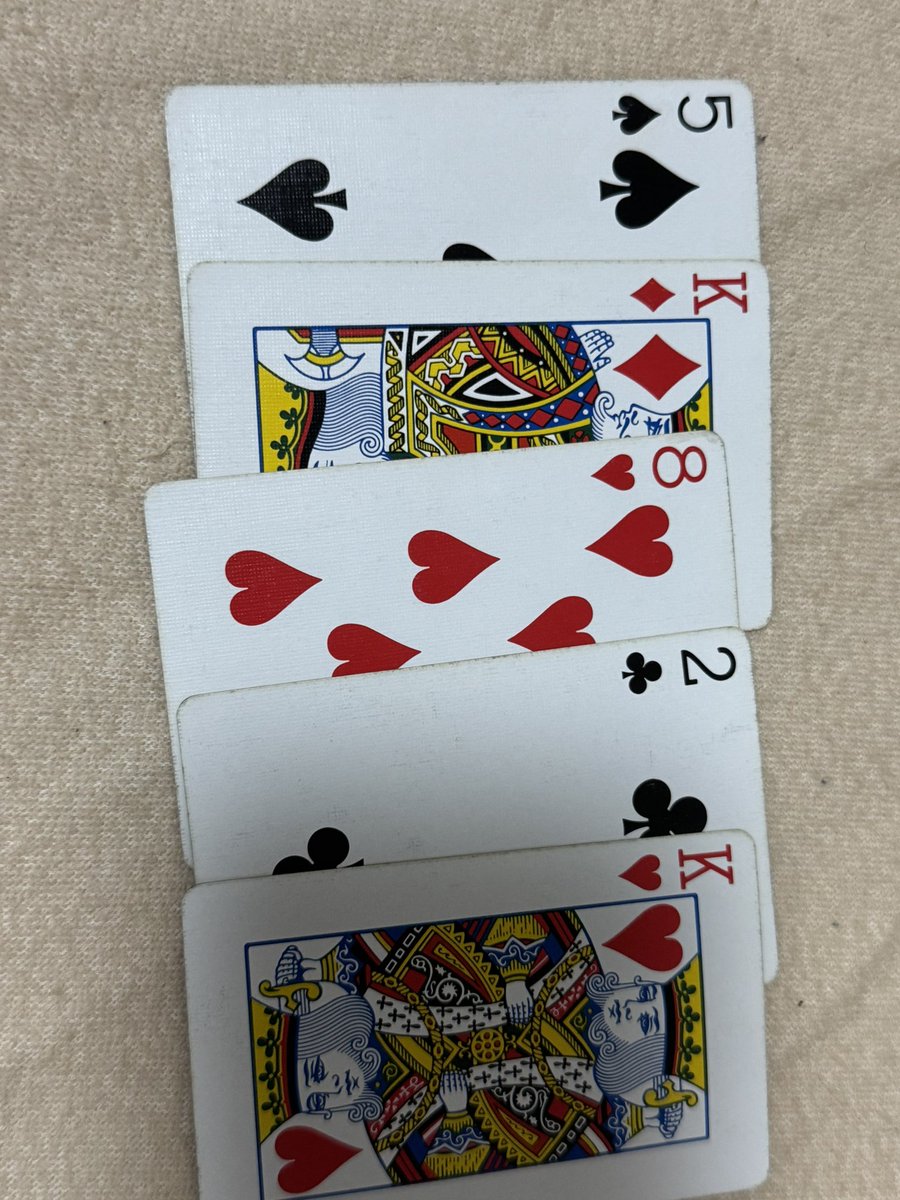 shidax008's tweet photo. ストフラチャレンジ

🃏を除いた52枚のトランプをシャッフルして、上から引いた時、ストレートフラッシュが出たら勝ち
※1日4回まで

5日目【今日人類が初めて木星についたよ】 https://t.co/gWAsPJyNRR