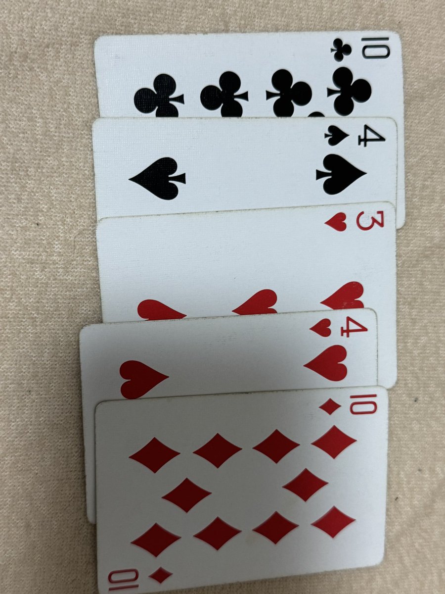 shidax008's tweet photo. ストフラチャレンジ

🃏を除いた52枚のトランプをシャッフルして、上から引いた時、ストレートフラッシュが出たら勝ち
※1日4回まで

5日目【今日人類が初めて木星についたよ】 https://t.co/gWAsPJyNRR