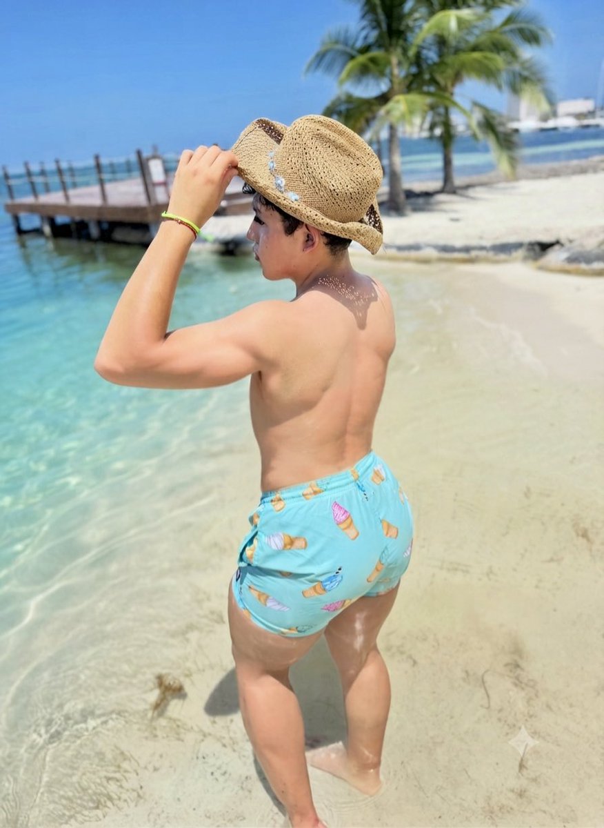 Alberto_09k's tweet photo. Toda una sensación en Cancún 
#Cancun #gay #single https://t.co/76t6S2tjVc