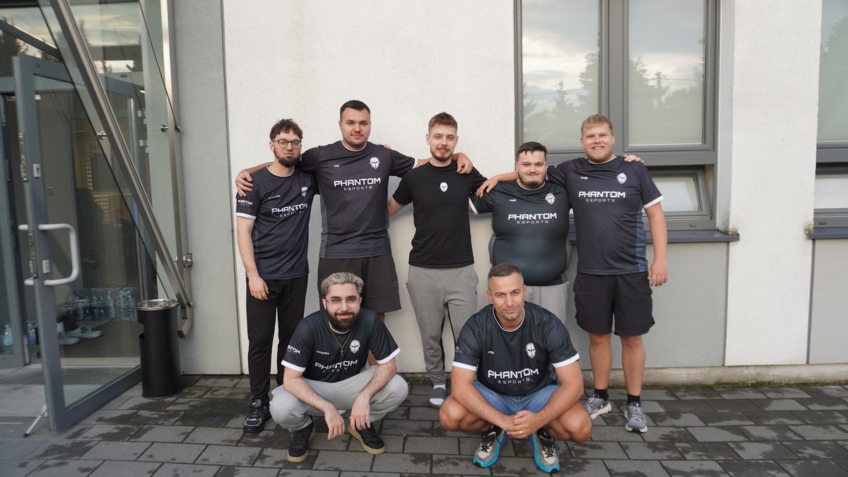 Bootcampovo's tweet photo. First guests at our venue.

Hello, @phnt_esports.
Good to have you here 👋

@Kylarrek @KEiiCS @nicoodoz @TMBCSGO @cej0t @lunatic_CS @bubbleCS22 https://t.co/l4DJmuhCp8