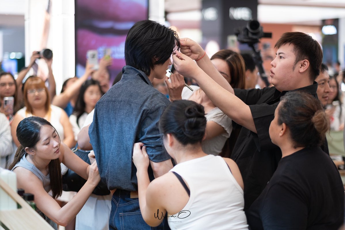 WinmetawinO's tweet photo. ค่ตจาเริ่ดดด

PRADA BEAUTY SUMMER X WIN

#PradaBeautyxWin #PradaBeauty 
#PradaMakeup #PradaFragances 
#winmetawin https://t.co/1Db1lBiiCq