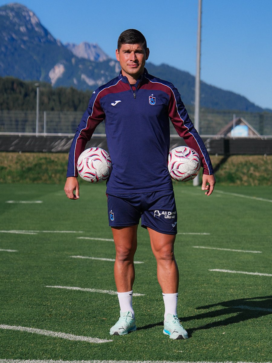 Trabzonspor's tweet photo. Futbolcumuz Ruslan Malinovskyi basın toplantısı düzenledi

🔗 https://t.co/5VQgwkwF2d https://t.co/uB6vrYv3ND