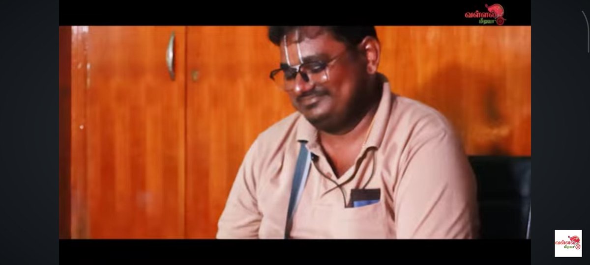 saivamtamil's tweet photo. பழனி ராமப்பையன் கல்வெட்டில் குறிப்பிடப்பட்டுள்ள பிராமணர் பிராமணரே கிடையாது தெரியுமா பாரி..

யார் சொன்னா?

இதோ இவர்தான் 😂😂

#PaariSaalanVsPolitalks https://t.co/O1K4QRjgQf