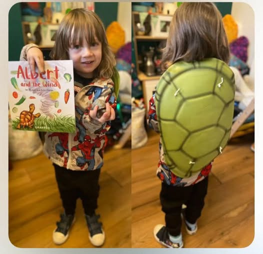 AlbertTortoise's tweet photo. Please keep sharing YOUR terrific #ALBERTthetortoise #pictures. Posing now possible with 10 #ALBERT #picturebooks, 3 #BoardBooks & #ActivityBook https://t.co/sGYhBlFUhP
#tortoise #costume #bookseries #storytime #illustrated https://t.co/xfgF5HcgXX