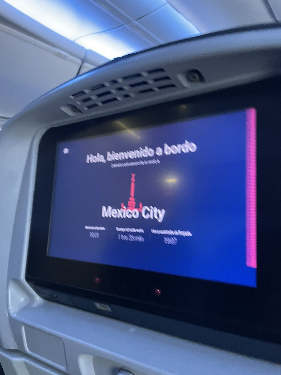 feeerrr_romero's tweet photo. Te amo Aeroméxico 🤍 https://t.co/GKYzAILoUK