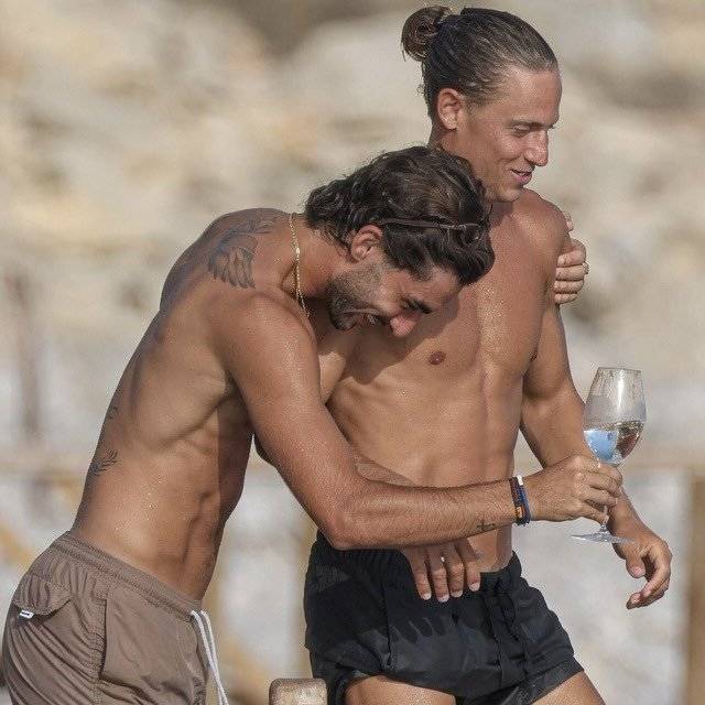 BarcaTimes's tweet photo. Ferran Torres and Marcos Llorente enjoying their vacations in Ibiza 🏝 https://t.co/1GCpHbnqHp