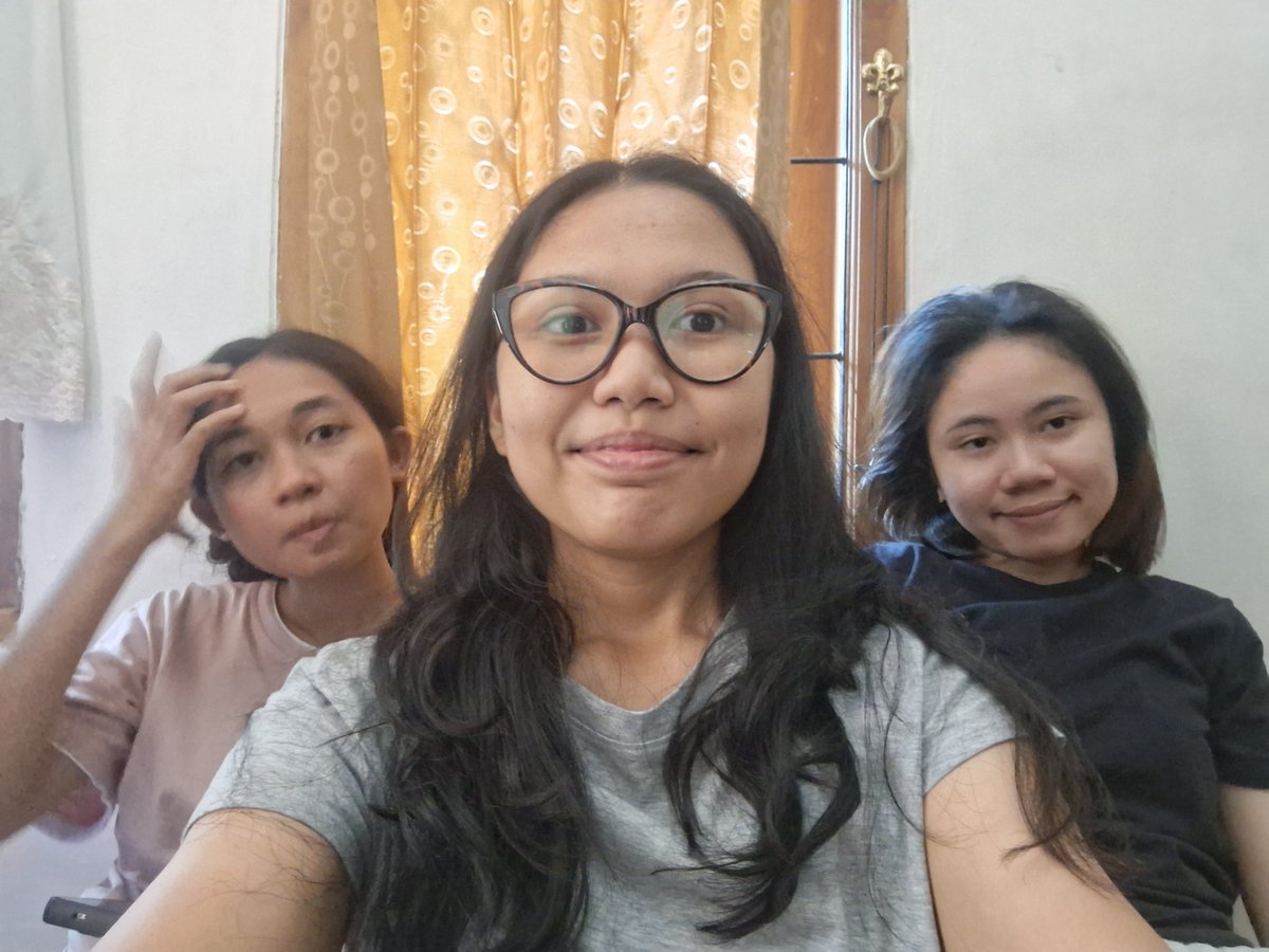 waldorfiess's tweet photo. Banyak hal yang terjadi selama satu hari ini wak 😅😅😅 https://t.co/Zn757dCEDS