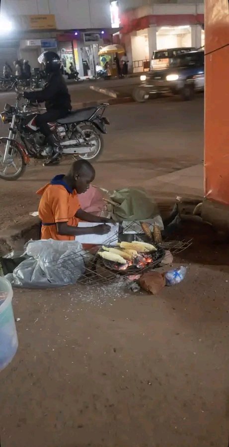 MusasiziDa76487's tweet photo. Here we're, this Uganda, the so called Pearl of Africa 
This Uganda could be a good country, but the leaders especially the top leaders olemwa https://t.co/qVDgW4Z67k