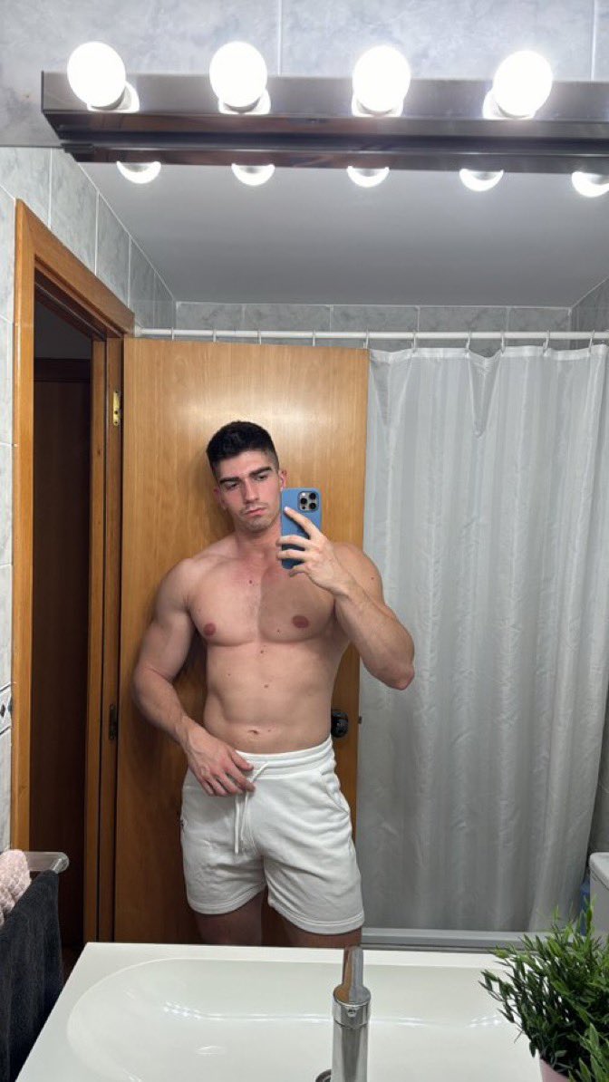 alphaadam889's tweet photo. I’m more superior than you in anyways 😈😈😈😈😈
So go down on your knees 🧎🏼‍♂️loser and worship me https://t.co/Av37ZAC7oo