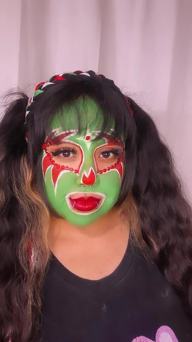 Karkat26's tweet photo. No lo había subido por acá, pero amee el resultado del maquillaje de mascara de muchador, tome la inspo de una chica en tktk https://t.co/rc5jZUhyWs