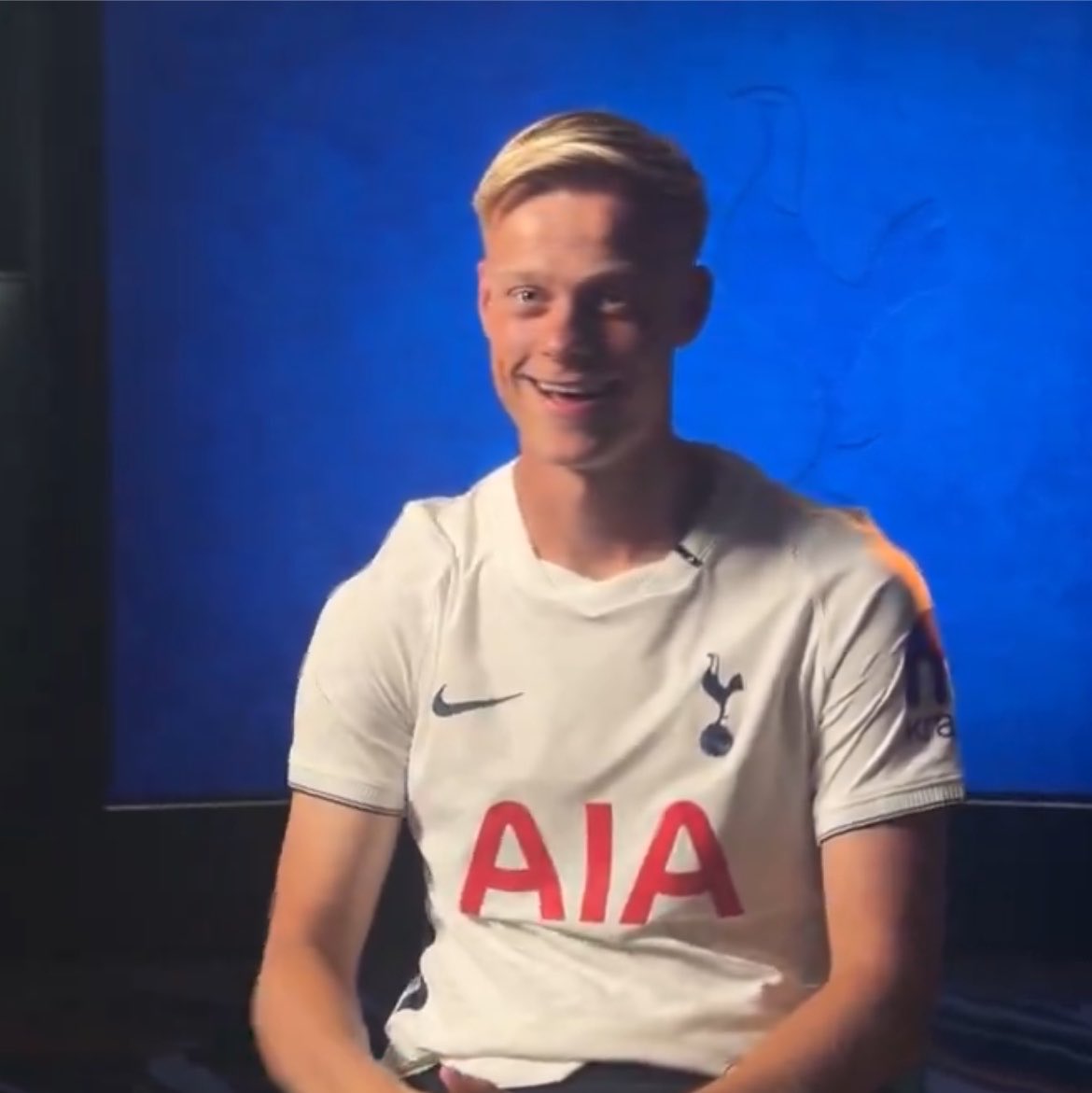 madderspurs's tweet photo. chicos tiene sonrisa de chimuelo, te amo chimuelo van hacke https://t.co/ZhxXXoCPj9