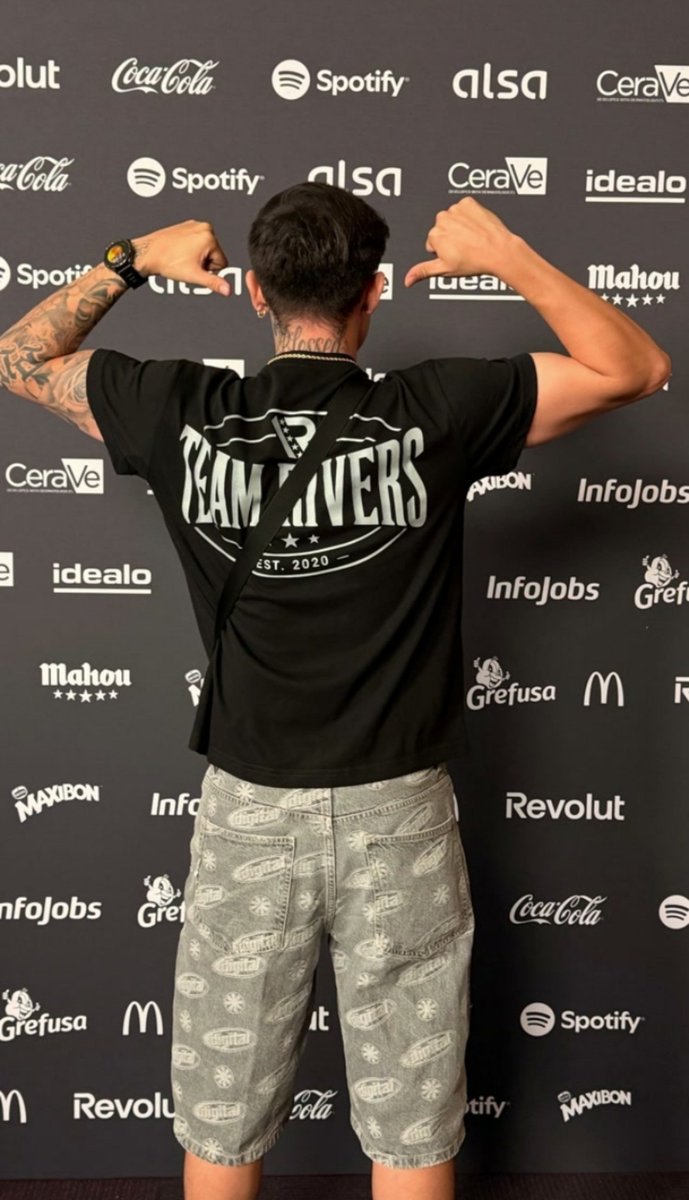 ASriven_'s tweet photo. TEAM RIVERS https://t.co/Oc8gioeL6b