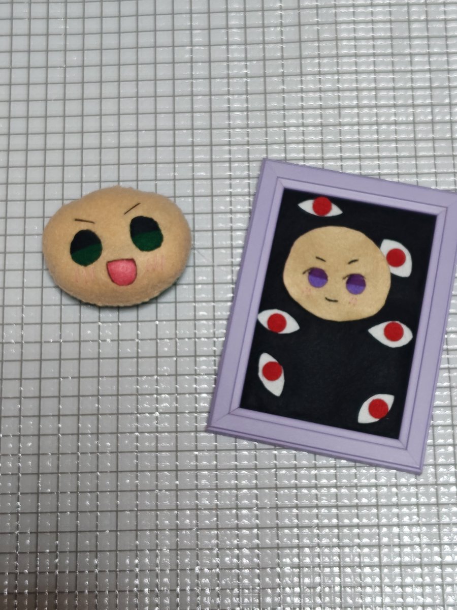 途中経過…リクエスト品と紫様。 額縁から出てくる紫様を作りたい。