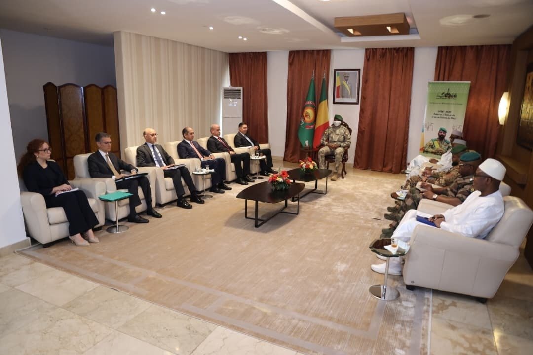 DiplomaciaM's tweet photo. El Presidente de la República de Malí, S.E. el Sr. Assimi Goïta, agradece a S.M. el Rey Mohammed VI la postura constante y coherente del Reino de Marruecos en favor de la soberanía, la unidad nacional y la integridad territorial de la República de Malí.
🔗https://t.co/ntdWmcjdUi https://t.co/ETCp6mEDfG