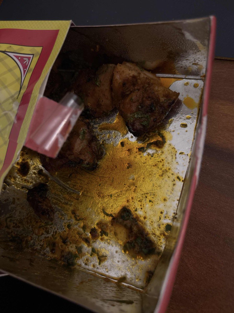 TanveeJaggi's tweet photo. What’sup @SwiggyCares @Swiggy @harshamjty 243876040181916
Ordering on an offer gives this quality &amp; quantity of food all soaked in water? 
I have paid for it, the restaurant has conveniently sent the food in this condition at 10pm! quality checks?
Also Swiggy support is useless. https://t.co/100SU5YNGM