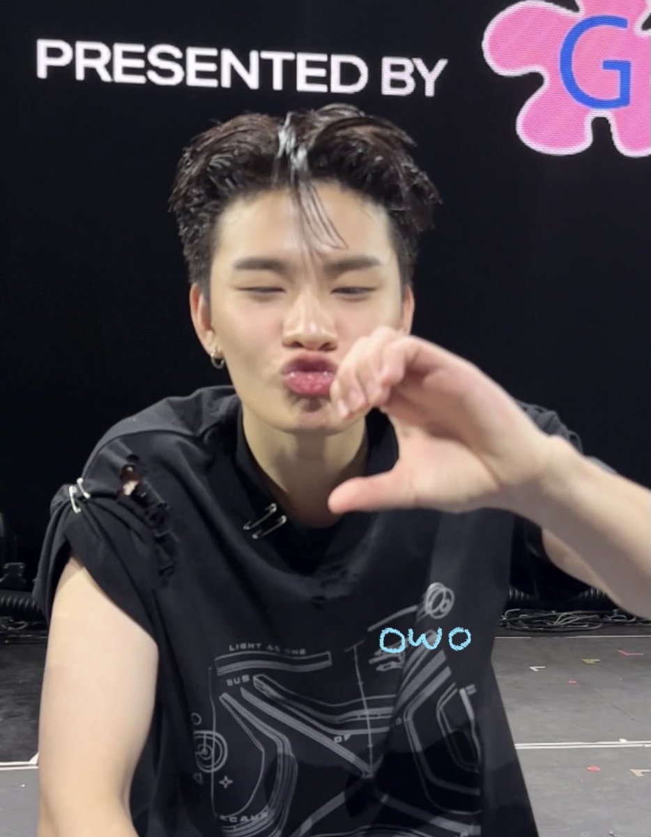 owof27's tweet photo. น้องไทยหมูกระสุน 🐷🤏🏻🩷

#THAIchayanon  
#BUS_LIGHTASONE_D1 https://t.co/RK4eMhn4xl