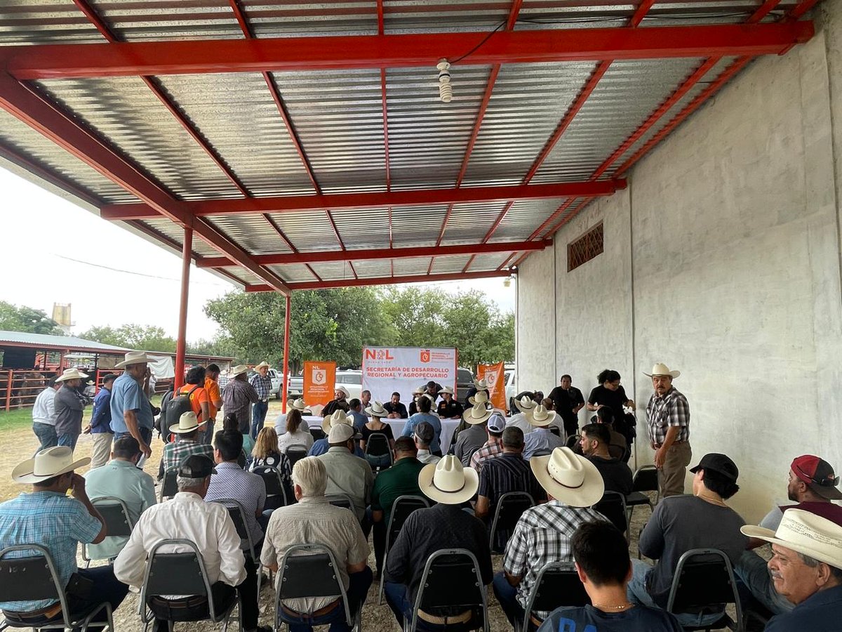 FANCampoVida's tweet photo. AMIGOS SOCIOS GANADEROS DE NUEVO LEON FanCampo - FanVida presente en Evento de Mejoramiento Genético en el municipio de General Terán, NL para el aseguramiento de sementales contra muerte por enfermedad accidente y/o sacrificio forzoso. #CNOG Unión Ganadera Regional de Nuevo León https://t.co/IAAU8ns2Q7