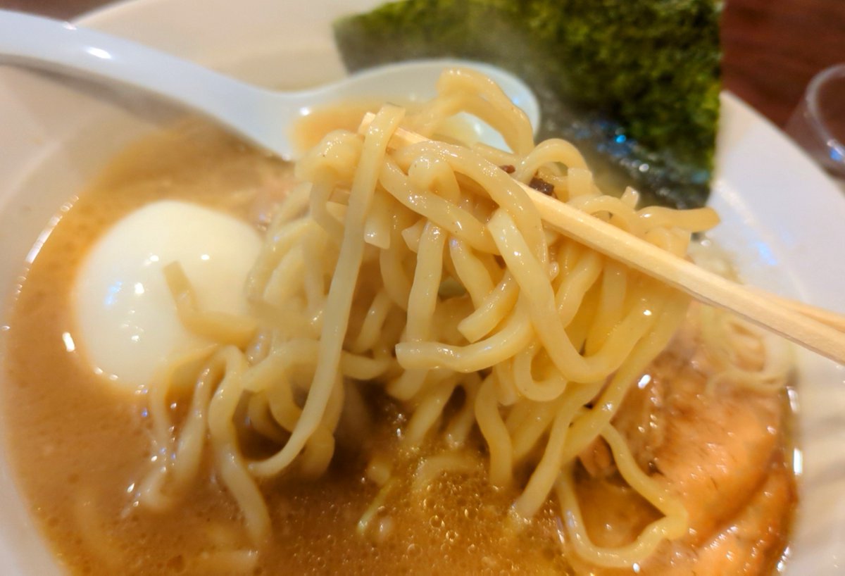 conomiisab's tweet photo. 夜めっし😋🍜
ラーメン堂極さん🍀
今日も最高に美味しかった⸜( ᐛ )⸝
味玉も毎度美し過ぎる🥚(*´︶`*)♡きれ〜い♪
LINEクーポンでご飯も食べてお腹いっぱいです！
本日もチャーシューGET👍！
店長さんありがとうございました🙏
そしてご馳走様でした(*.ˬ.)" https://t.co/s5j8qTxMHs