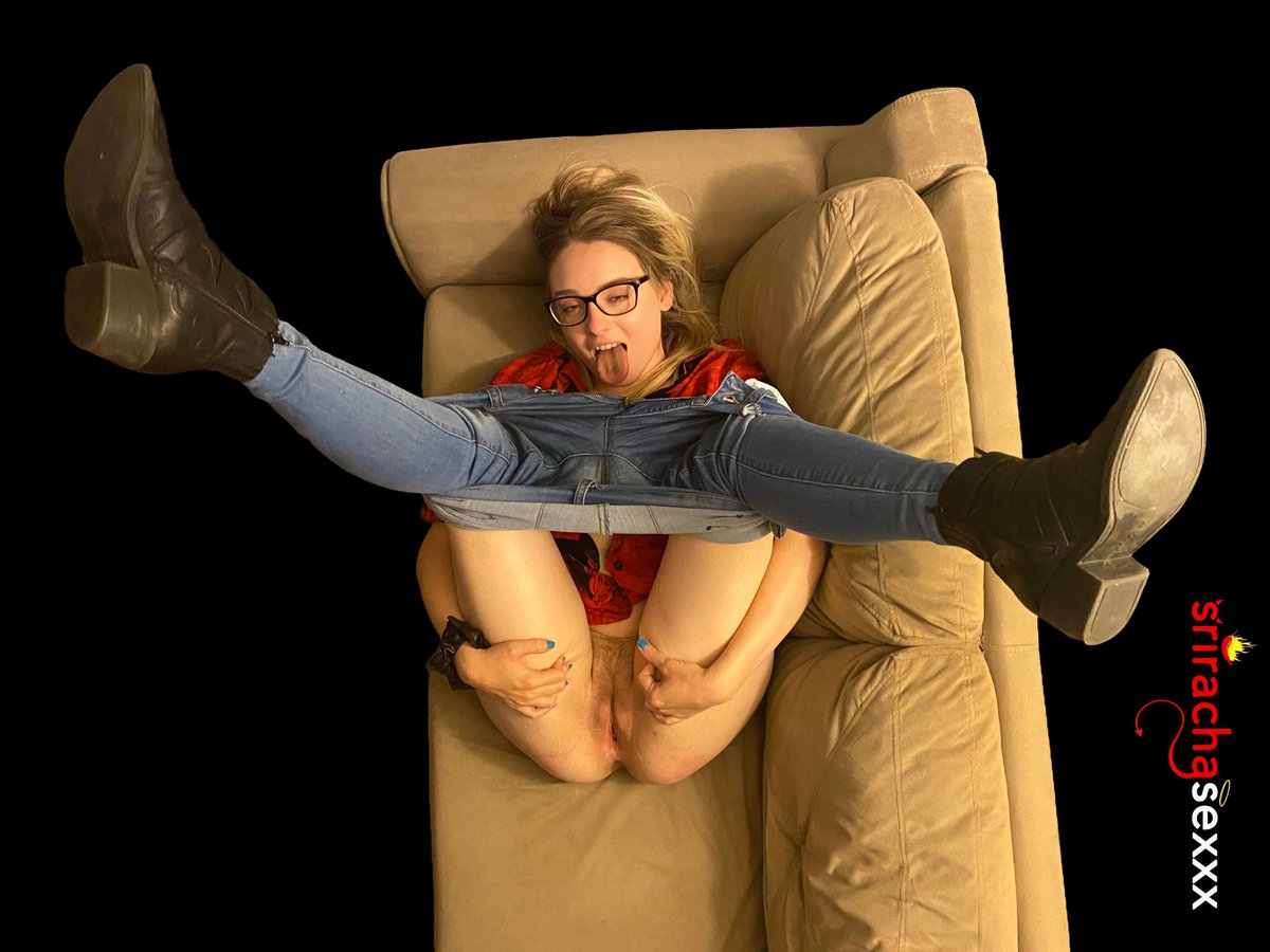srirachasexxx's tweet photo. When I come home, she greets me with her tongue out, pants down, and legs spread, always ready to rock n roll. 🤘👅🍆
#oklahoma #rocknroll #naughtycouple #sex #horny #porn #hotgirls #americangirls #blondes #nudes #ass #pussy #onlyfans #naked #pawg #sexyslut #dirtyhousewife https://t.co/9k7jEiS3yr