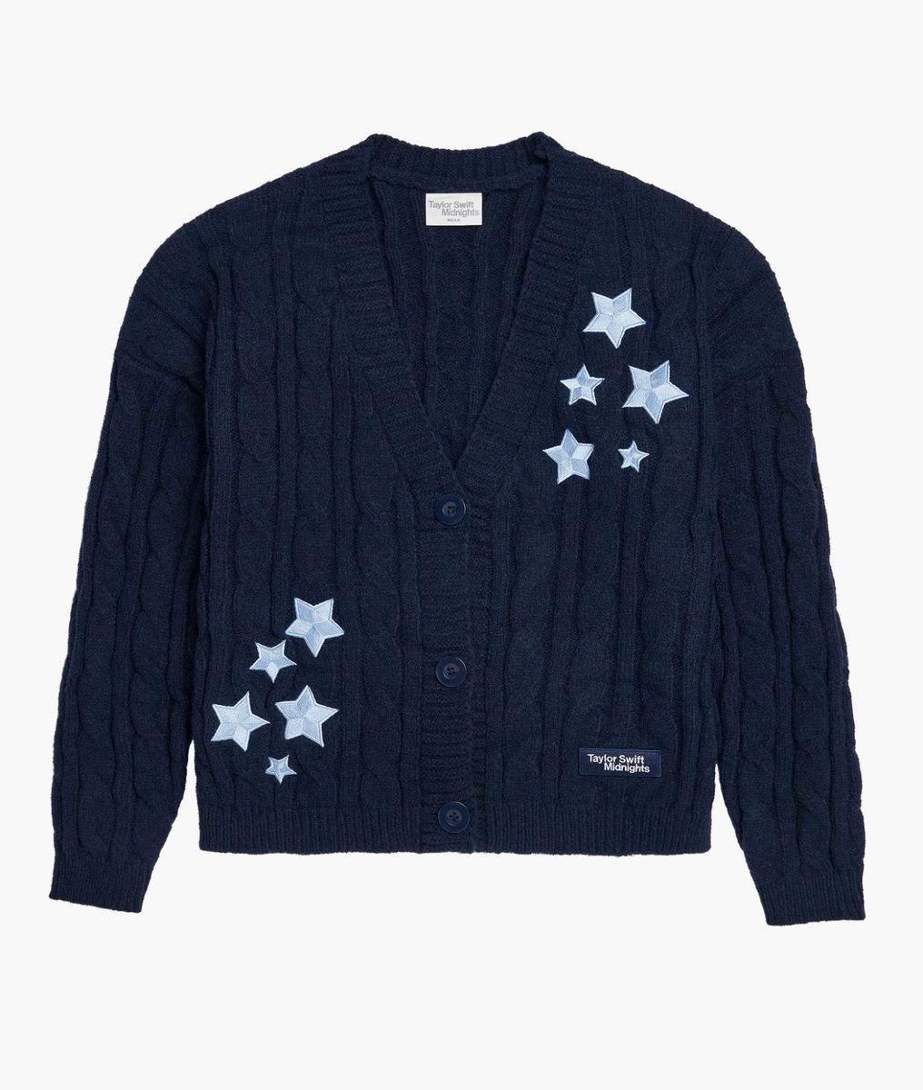 sequinslayter's tweet photo. i've always wanted this one cause it's my favorite color plus i looove midnights but 80€.....you gotta be out of your mind to pay that https://t.co/WCdJDKWXOX