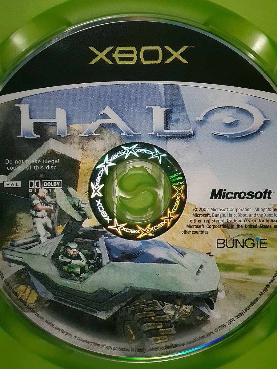 moonlightdelia's tweet photo. Halo: Combat Evolved 2001 
💚 XBOX https://t.co/sAn4njphz1
