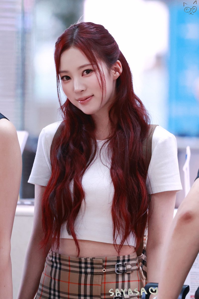 sayasa__kk's tweet photo. 260724 ICN

Left side! Gorgeous
Right side! Stunning
Every angle! Absolutely breathtaking

#나린 #NARIN #미야오 #MEOVV https://t.co/RQeXwzvHdg