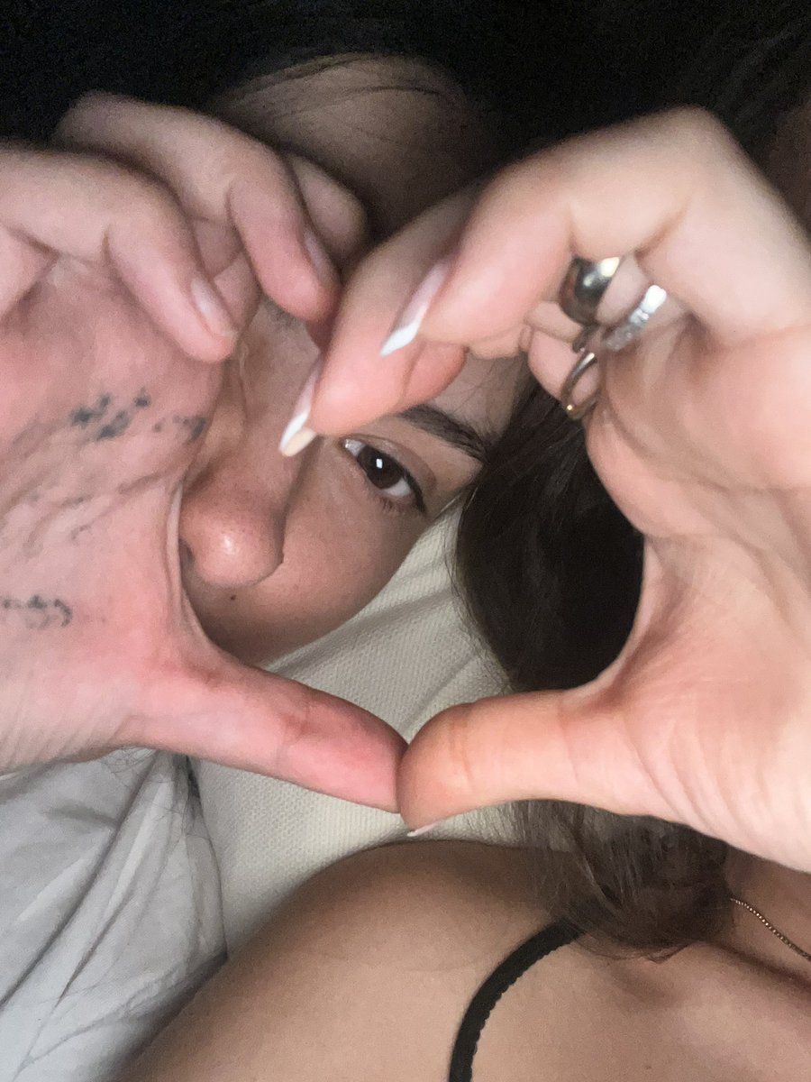 juliiaaa14_'s tweet photo. seguimos sin divorciarnos https://t.co/LF0ZT0THYO