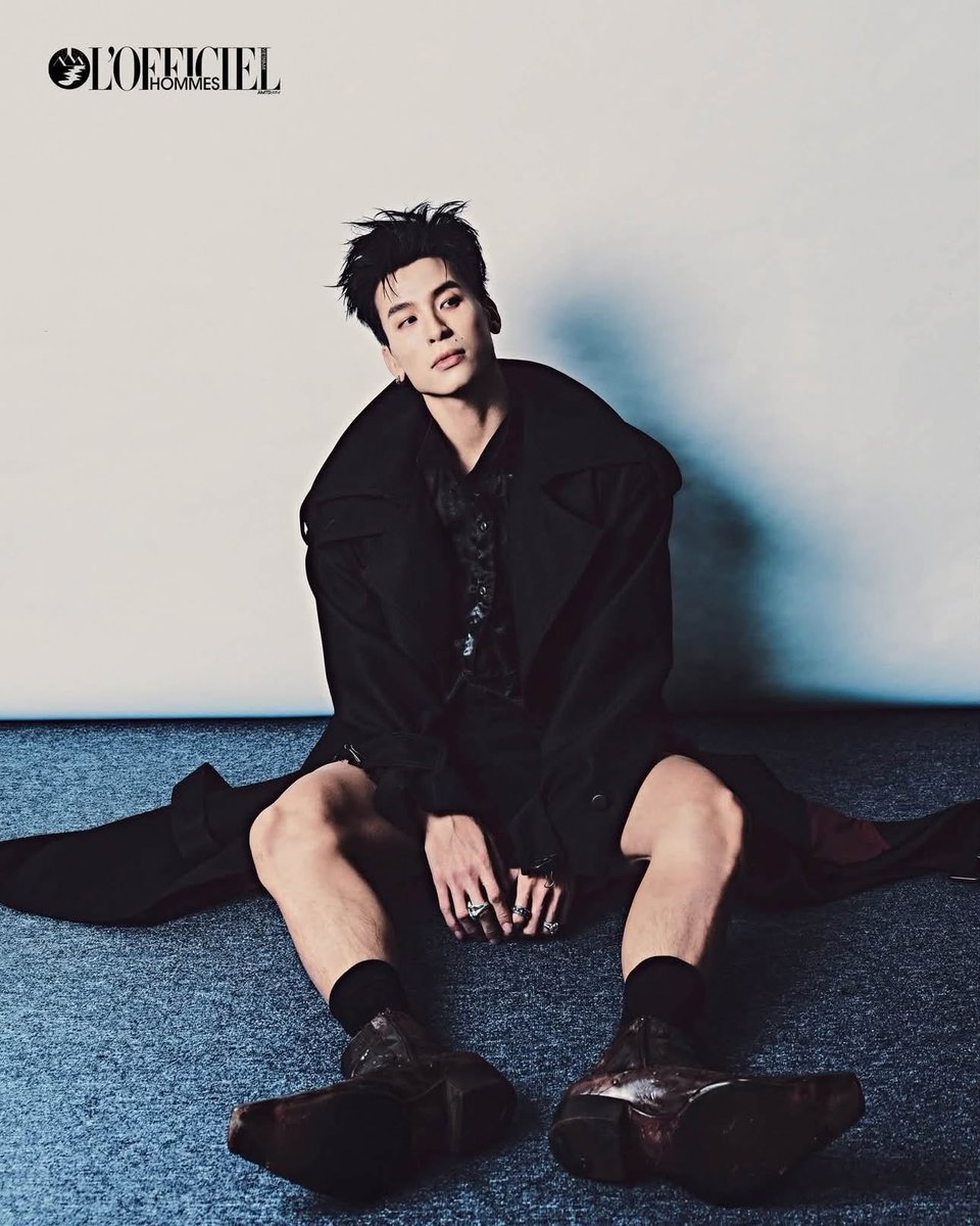 ksyxciv's tweet photo. suddenly +1 fave in this economy 😭😭 #Thom #DaLAB
https://t.co/ZhNCSzEeOG https://t.co/DpQsXsDvno
