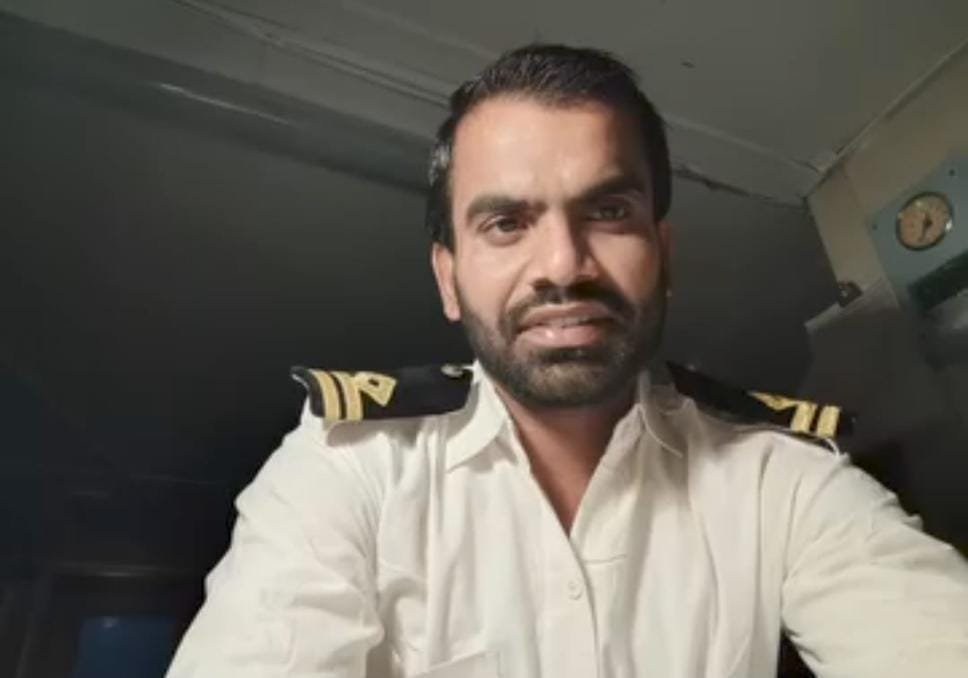 sidhant's tweet photo. Indian chief officer Sagar Gupta killed in Ukrainian drone attack on ship in Russia's Black Sea port of Novorossiysk, says seafarers' union says.

Releases picture: https://t.co/JmsNtFGO1r