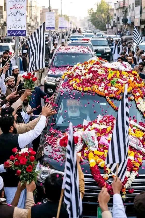 Islahuddin27887's tweet photo. #لبیک_مولانا
#مہنگائی_کا_حساب_دو
#نا_اہل_حکمران
#مولانا_کے_سنگ
#ابابیلوں_کا_شکریہ https://t.co/j2uKCOhfcP