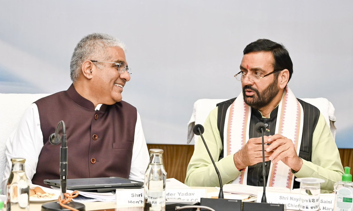 byadavbjp's tweet photo. Chaired a review meeting on measures taken by the Govt. of Haryana to 
address air pollution in Delhi-NCR along with Haryana CM Shri @NayabSainiBJP ji, Environment Minister, Government of Haryana Shri @RaoNarbir ji, and senior officials in Gurgaon today.

Extensive discussions were held on core issues which will be helpful in combating the problem of air pollution in Delhi-NCR with particular focus on legacy waste, road dust, industrial pollution and strengthening the infrastructure to enable accelerated EV adoption. 

🔗 https://t.co/dGyn6jwlHt