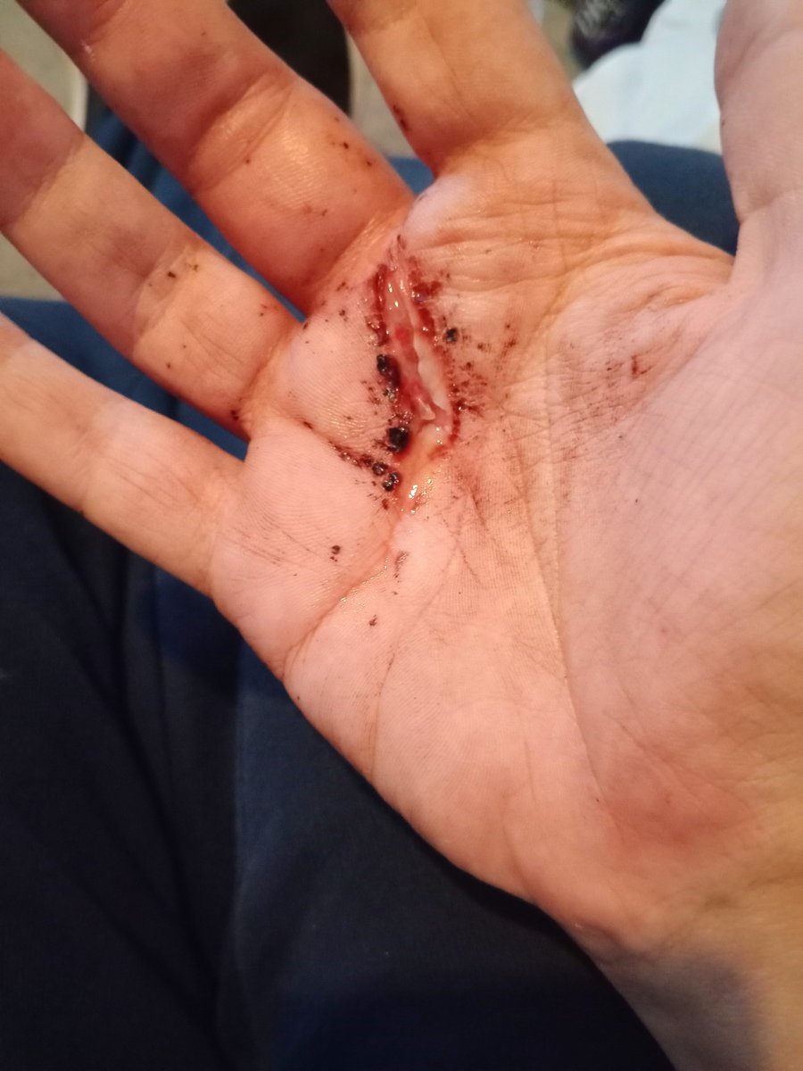 A8537EY's tweet photo. Pain is just a barrier we talking about practice https://t.co/ZWv1uSNqfB