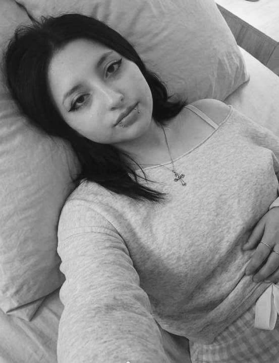 milsmily's tweet photo. ☆ Mili. she/her. 18 
☆ Writer + reader 
☆ fantasy, romance and horror
☆ Books &amp; videogames ♡ 
☆ Comfy romance, dystopia &amp; dark romance
#booktw #moots https://t.co/wgPp6ZIGKv