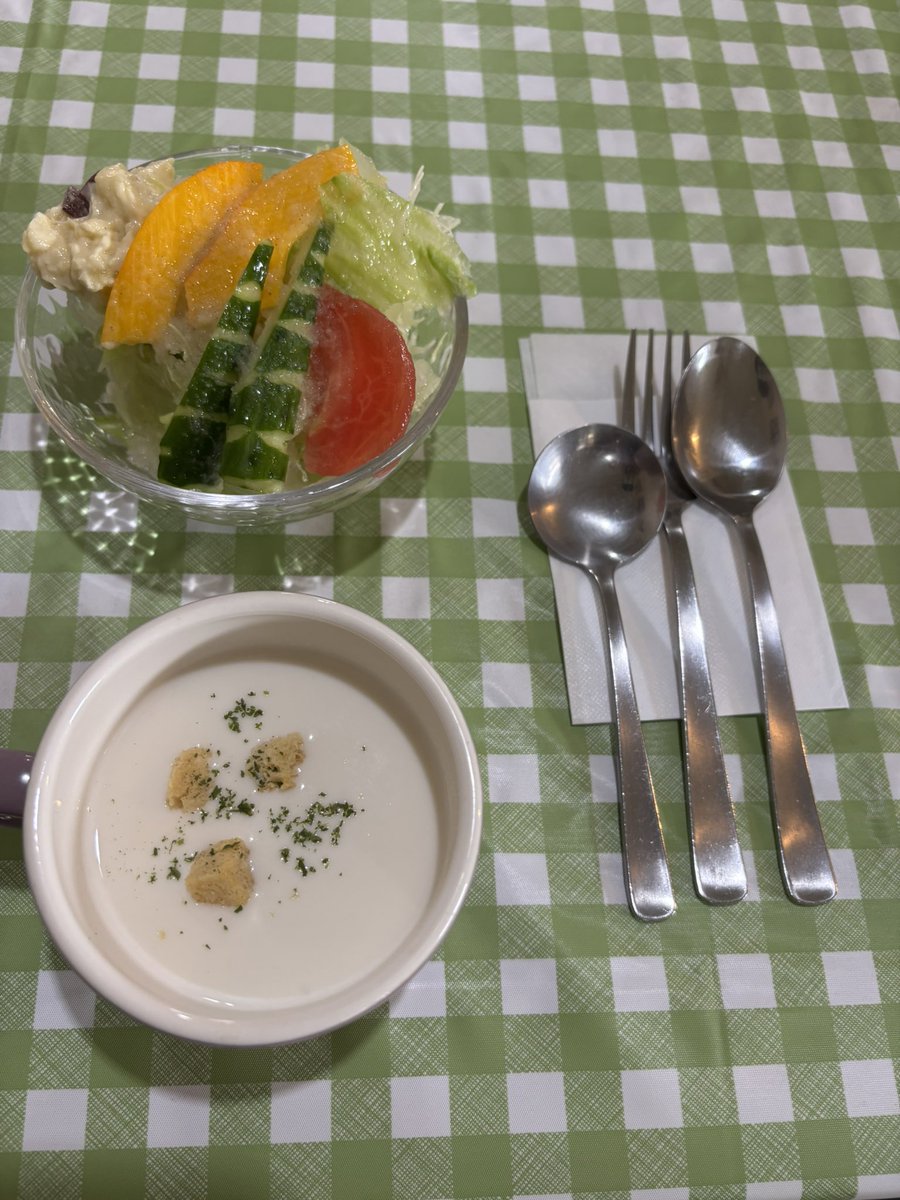 ken8358k's tweet photo. 2026.7.24

Restaurant Irish spoon
ハッシュドビーフ

南増尾の住宅街にある洋食屋さん「アイリッシュスプーン」さんでランチ🍴

2階建て住宅の1階をレストランにしている雰囲気のあるお店でした。

#RestaurantIrishspoon
#ハッシュドビーフ
#みなみ増尾 https://t.co/h0PVqEu30u