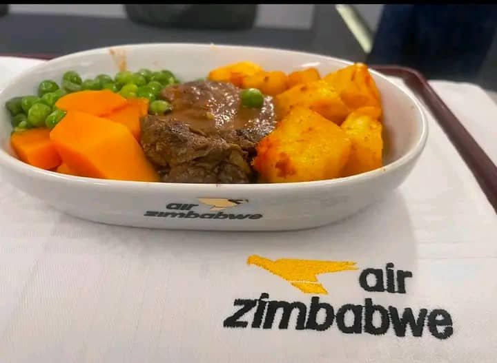 ChiChimugov's tweet photo. A taste of Zimbabwe at 35,000 feet! 🇿🇼✈️🍴 The new Air Zimbabwe UK route is delivering more than connectivity—it's delivering a quality travel experience worth celebrating. #AirZimbabwe #ZimbabweIsOpenForBusiness #VisitZimbabwe #Vision2030 https://t.co/x1vuB0ywyc