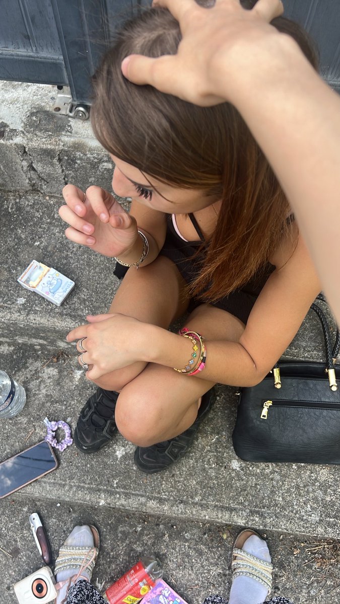 reinemikaaelis's tweet photo. Dispo pour faire raquer !! Avec ma copine 
Moneymiss moneyslave findom paypig https://t.co/G6lFKAF0eh