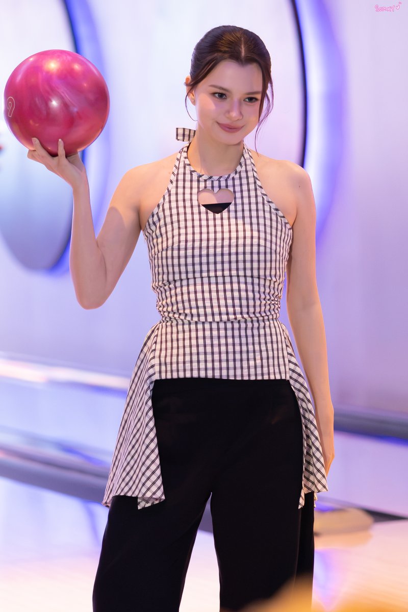SomxY_12530's tweet photo. เมื่อครู่พี่เท่ห์หรือไม่ ปาลูกนั้นมาได้เลยค่ะ 

BECKY X TKN X POPCORNMAJOR 
#RebeccaSnackFirstDate 
#beckysangels https://t.co/JKvVnpT3aE