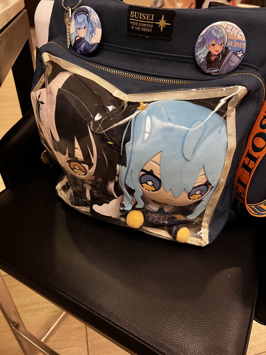 danirukun's tweet photo. Working today! But feel free to catch me and say hi at OffKai! https://t.co/F1yri35H7X
