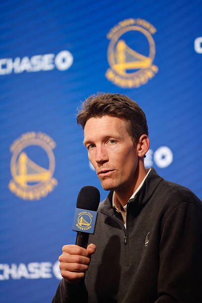TheDunkCentral's tweet photo. The Warriors could now pivot and look to upgrade their roster via trade after missing out on LeBron James, per @MontePooleNBCS https://t.co/M1oezw2AGT