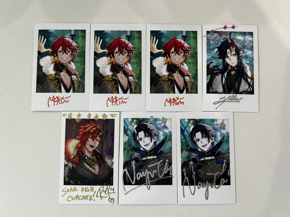ShigureF's tweet photo. #LuxuRyz #CendMerch #Zentiques #Nayubroke

7/60 hand signed cards

I got a little something from everyone but I’m surprised I got the same Mlem card 3x 🫨. Also crazy story when I was opening cards 41-44 all 4 were hand signed back to back I felt I was opening a god pack! 🤯 https://t.co/RIZKTL4LbK