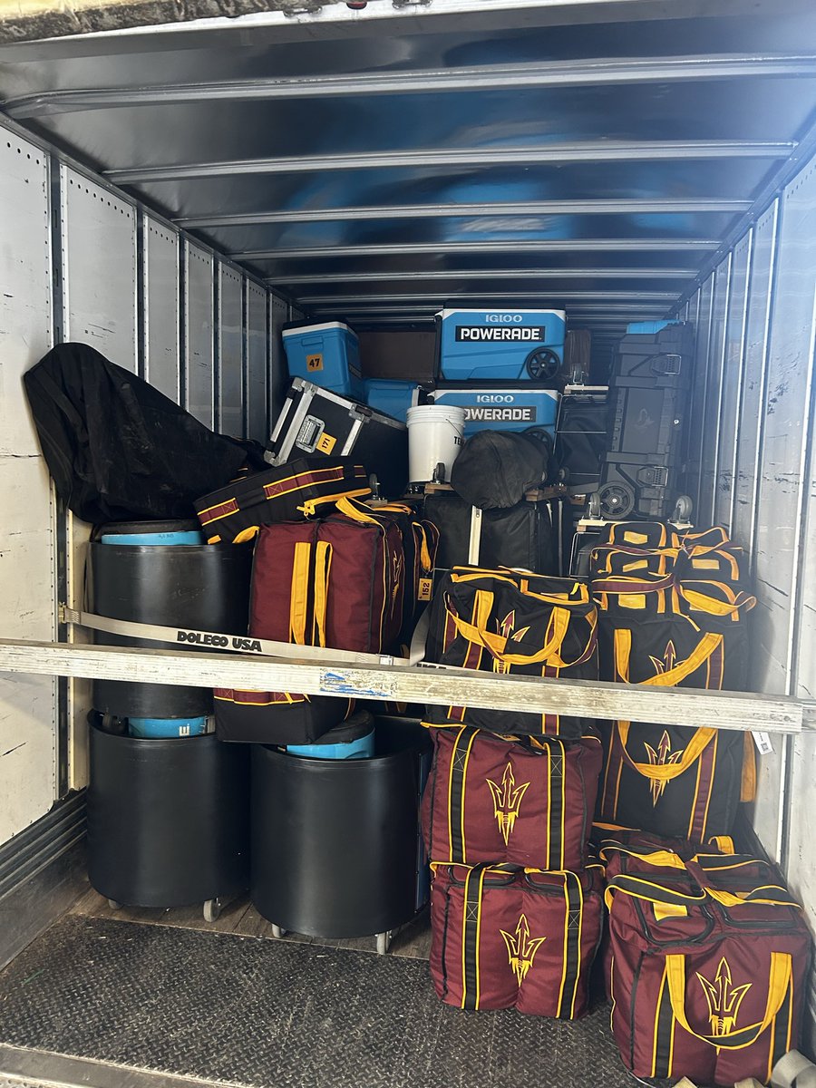 Arthur__Ash's tweet photo. Our equipment truck is on its way to London! 🔱🇬🇧🏈 https://t.co/xJh07IxlpT