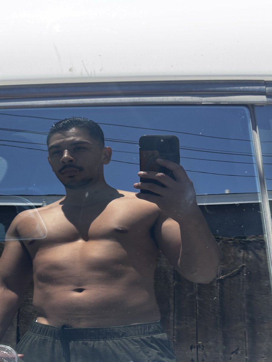 FabianJay286's tweet photo. Suns out ☀️ https://t.co/KaI4pAsWG0